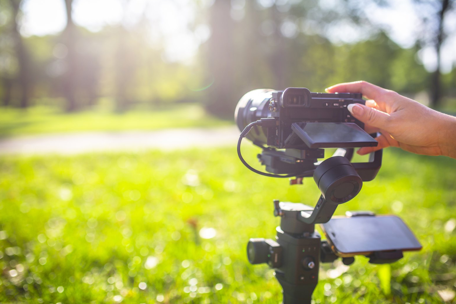 Using Handheld Camera Movements Creatively